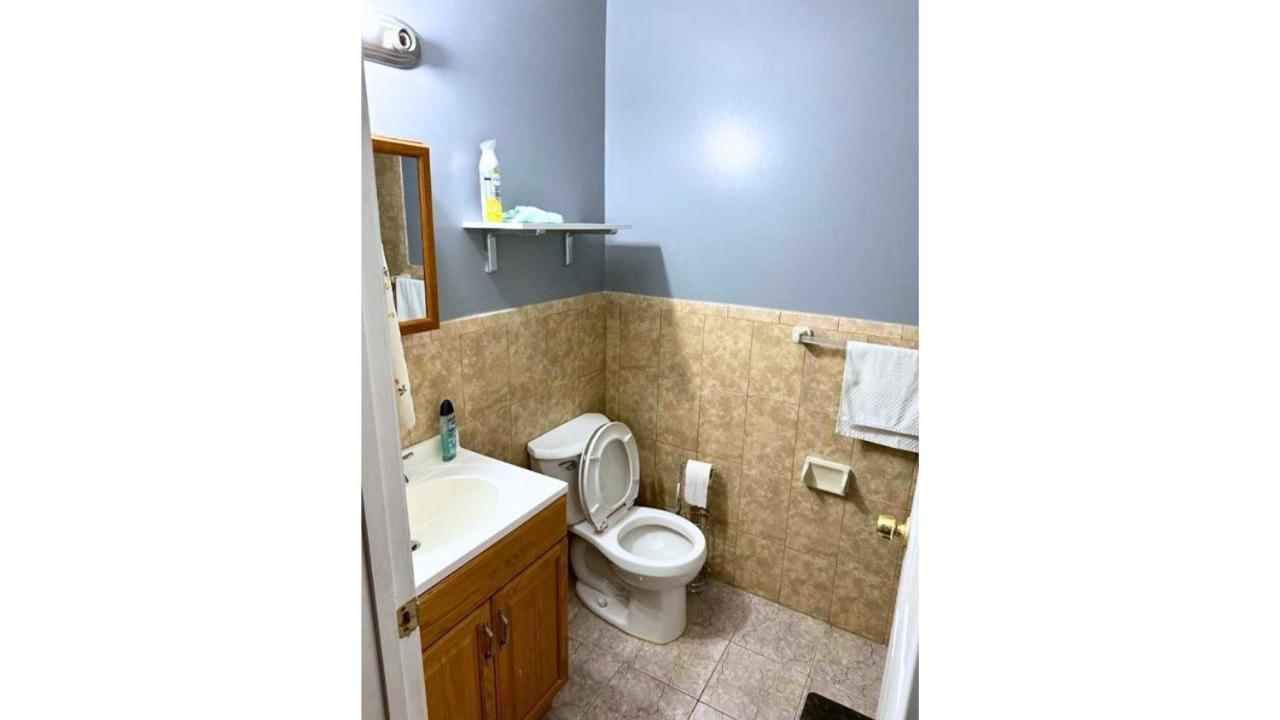 Divine Guest House Room D. 6Mins Near Ewr Newark Airport, 4Mins To Penn Station / Prudential Buitenkant foto