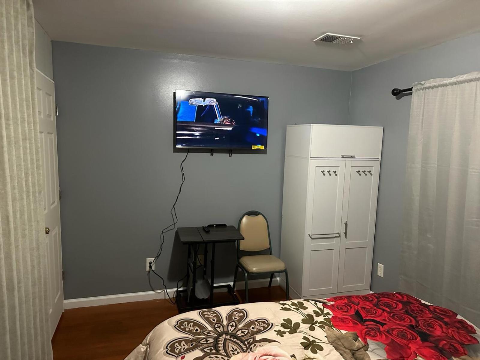 Divine Guest House Room D. 6Mins Near Ewr Newark Airport, 4Mins To Penn Station / Prudential Buitenkant foto