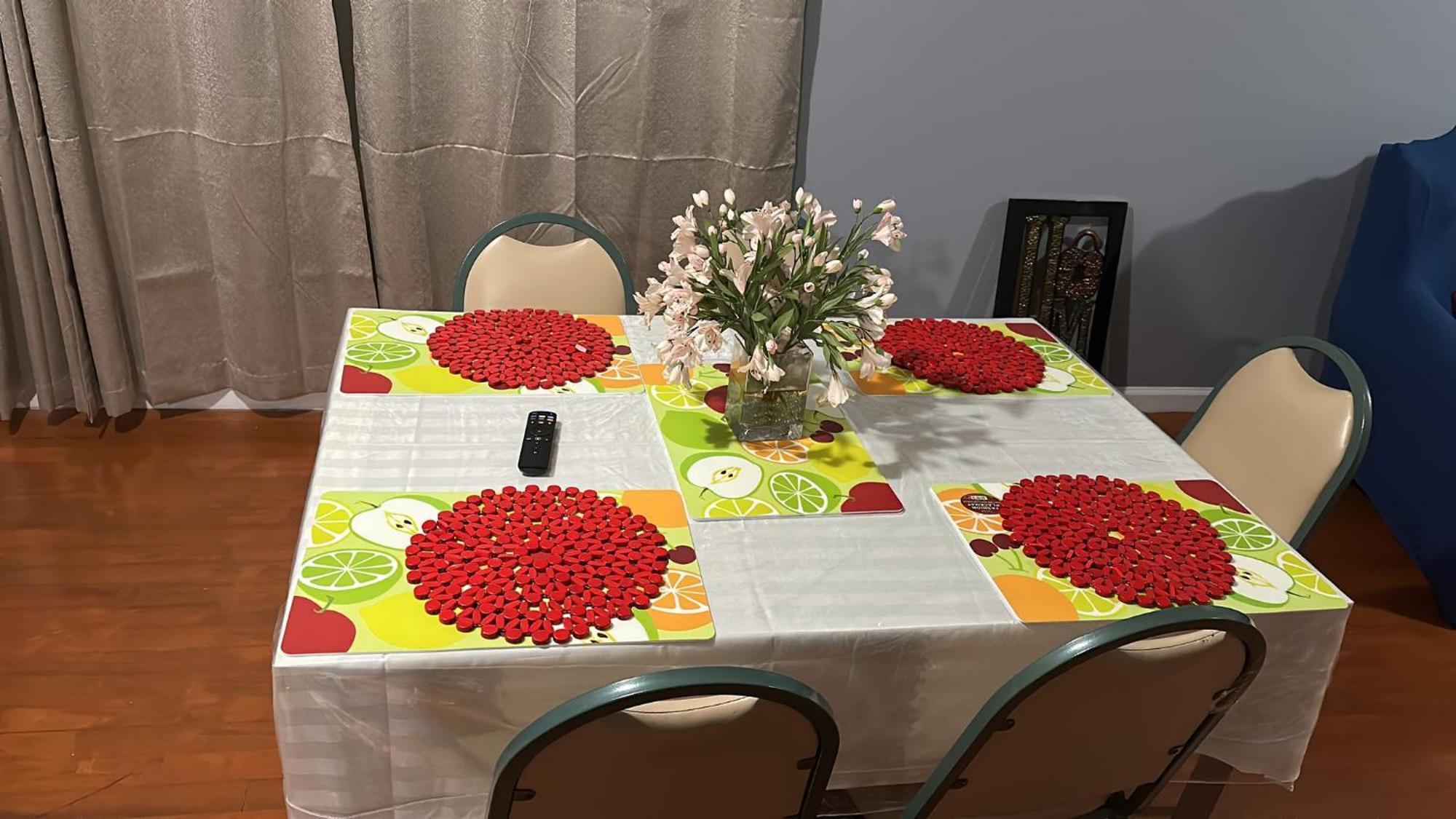 Divine Guest House Room D. 6Mins Near Ewr Newark Airport, 4Mins To Penn Station / Prudential Buitenkant foto